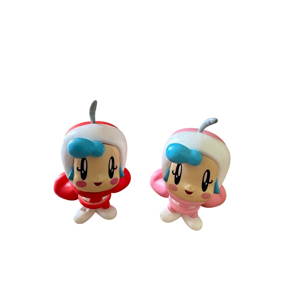 Super Milk Chan 2x Vinyl Figures Red and Pink Retro Future Toy Set 2"